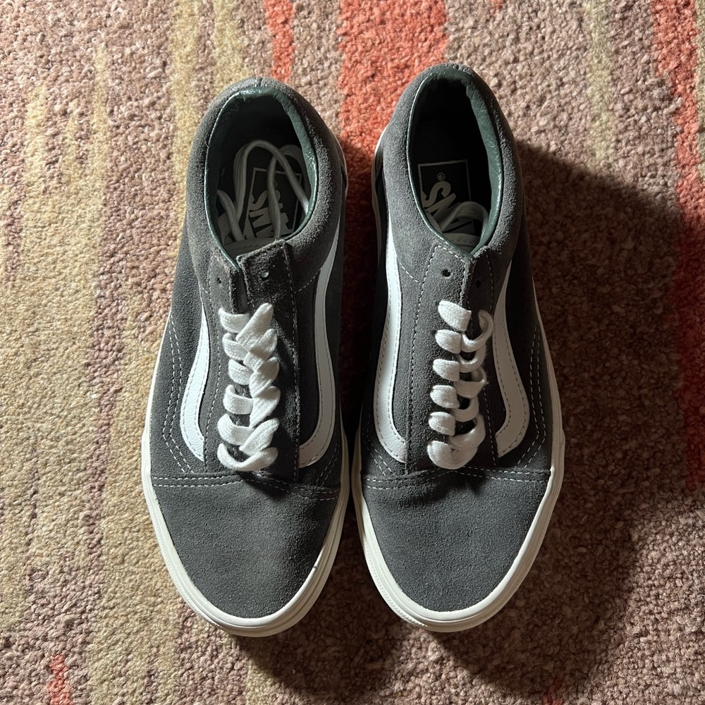 Grey vans!!